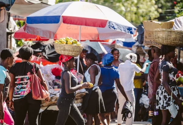 Un mercado en Pétionville, Puerto Príncipe. © Valerie Baeriswyl