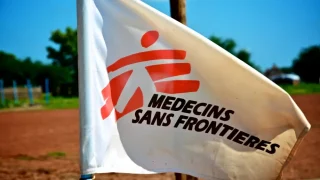 Una bandera de MSF en Agok, Sudán del Sur, julio de 2014. © Valérie Batselaere/MSF