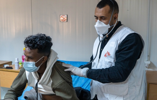 Consulta a paciente con tuberculosis en Libia 2022