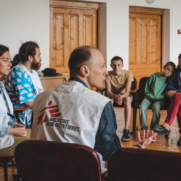 Una capacitación de salud mental impartida por MSF en Ucrania. © Nadia Voloboieva/MSF