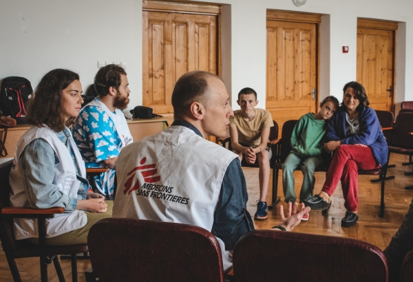 Una capacitación de salud mental impartida por MSF en Ucrania. © Nadia Voloboieva/MSF