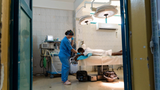 MSF realizó 240 cirugías en una semana a personas afectadas por le conflicto en Jartum, Sudán