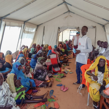 MSF responde a la emergencia por el desplazamiento de personas de Sudán a Chad