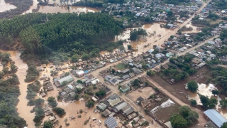 Una fotografía aérea que muestra la devastación causada por las inundaciones.
