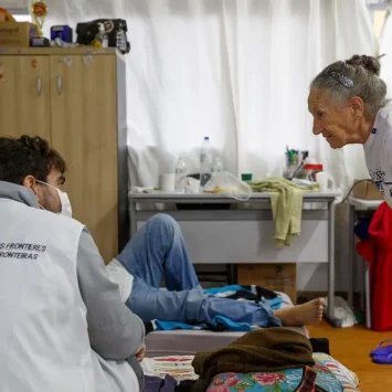 MSF trabaja en un refugio con víctimas vulnerables de las desastrosas inundaciones en el sur de Brasil