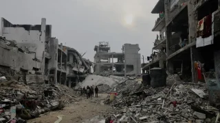 Calles y edificios destruidos en Beit Lahia, norte de Gaza, Palestina, febrero de 2025.