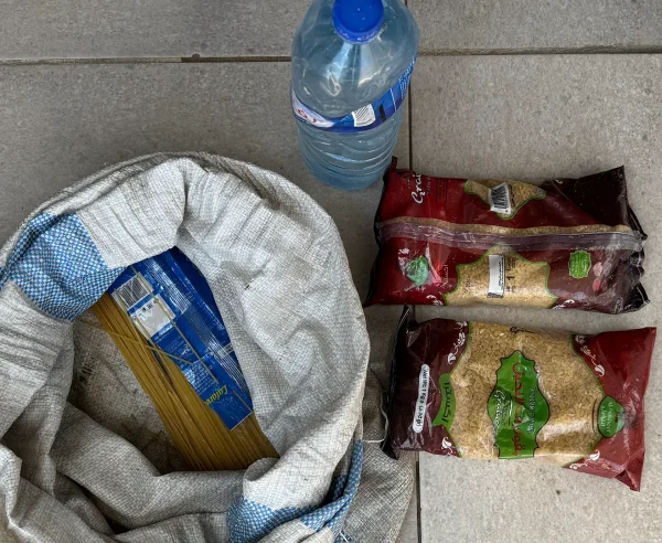 El plan de distribución de alimentos en Gaza obliga a los palestinos a elegir entre obtener comida o morir.