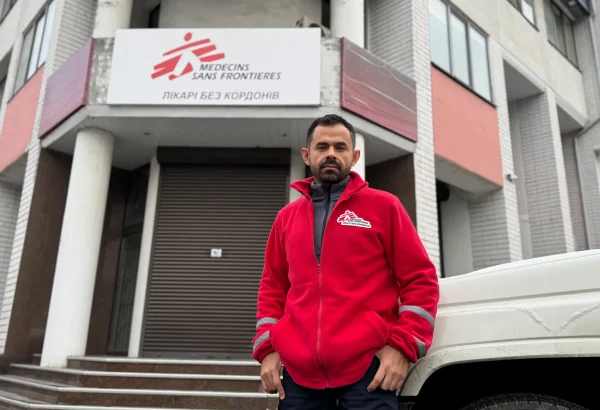 Enrique García, coordinador de Médicos Sin Fronteras en el este de Ucrania.