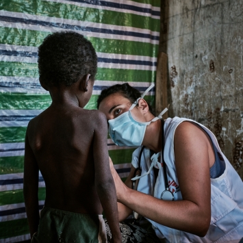 Malnutrition emergency: mobile clinic in Ranobe