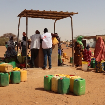 Conflict in Burkina Faso: when the whole day is devoted to fetching water