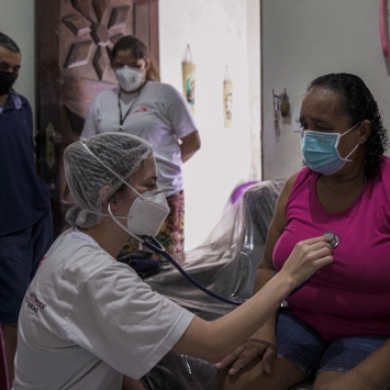 Clínicas móviles de MSF en Fortaleza, Brasil, 2021 - COVID-19