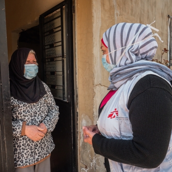 MSF social worker visiting Fawziyya Al-Sahili