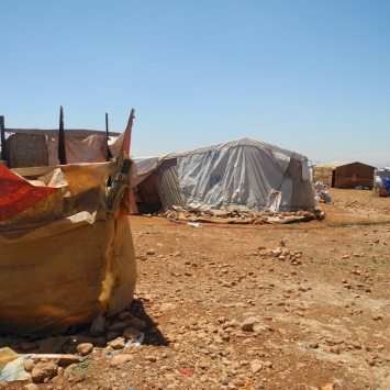 Syrian Refugees endure heatwave in Lebanon