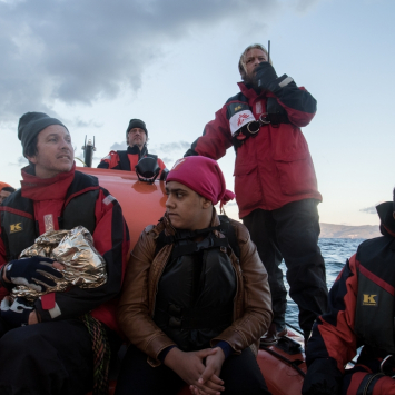 assistance at sea to refugee boats in distress