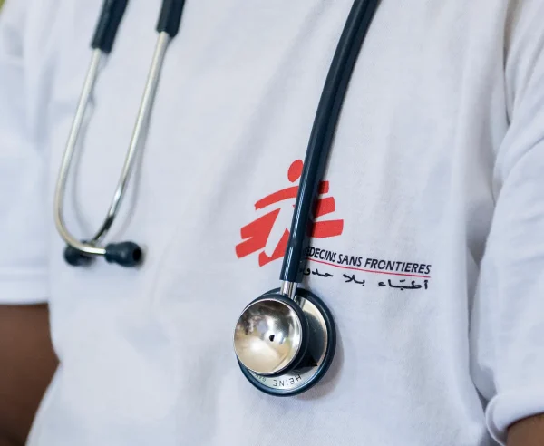 Am Timan, Chad 2015 Moussa Algoni, (enfermero y líder del equipo médico de 2015 en Am Timan de la República Centroafricana)