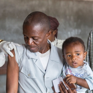 MSF Yellow Fever Vaccination in Kinshasa, DRC