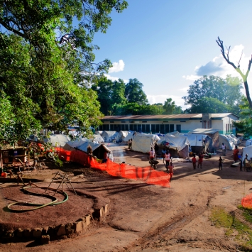Batangafo Hospital : the last place to hide