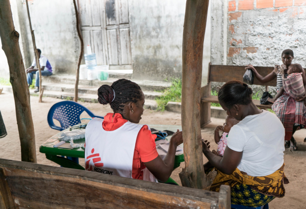 Mobile clinic in Inhamissua and Nhasassa