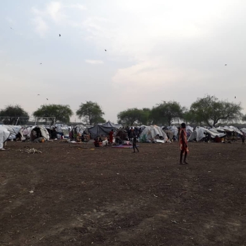 Pibor-Thousands flee into the bush as conflict intensifies