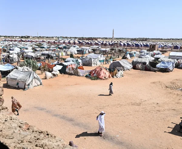 Personas desplazadas sudaneses en el campo de Al-Mina Al Muwahad en El Obeid, Sudán.