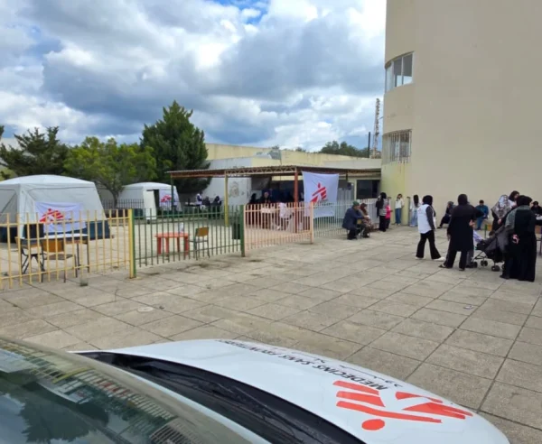 MSF desplegó una clínica móvil en Saida, al sur de Líbano. © MSF