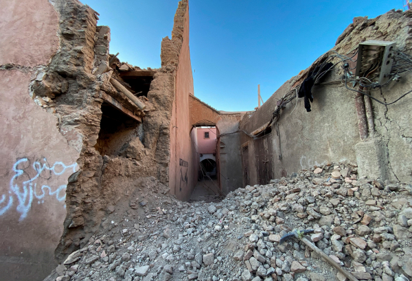 Edificio destruido tras el terremoto en Marruecocs
