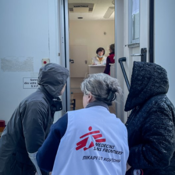 Una clínica móvil de MSF en Ucrania. ©MSF
